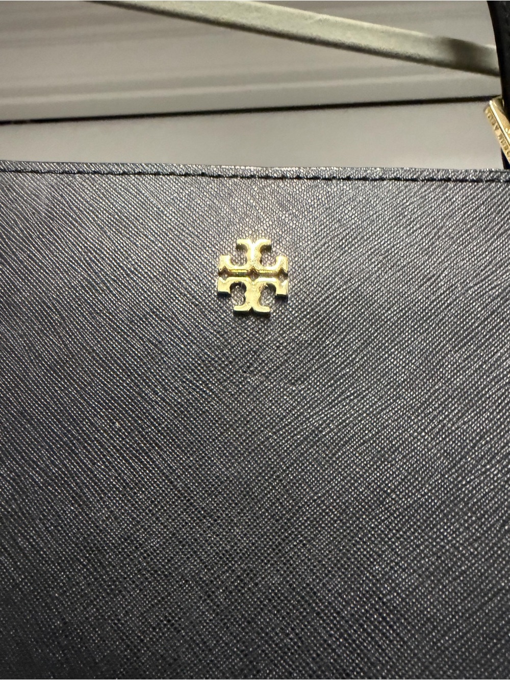 Tory Burch Black Leather Saffiano Tote with Gold Hardware - Picture 2 of 4